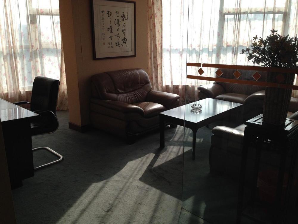 Nanjing Renyun Hotel Екстериор снимка